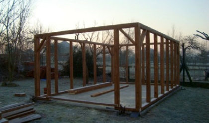 Каркас из дерева.