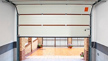 Секционные ворота.